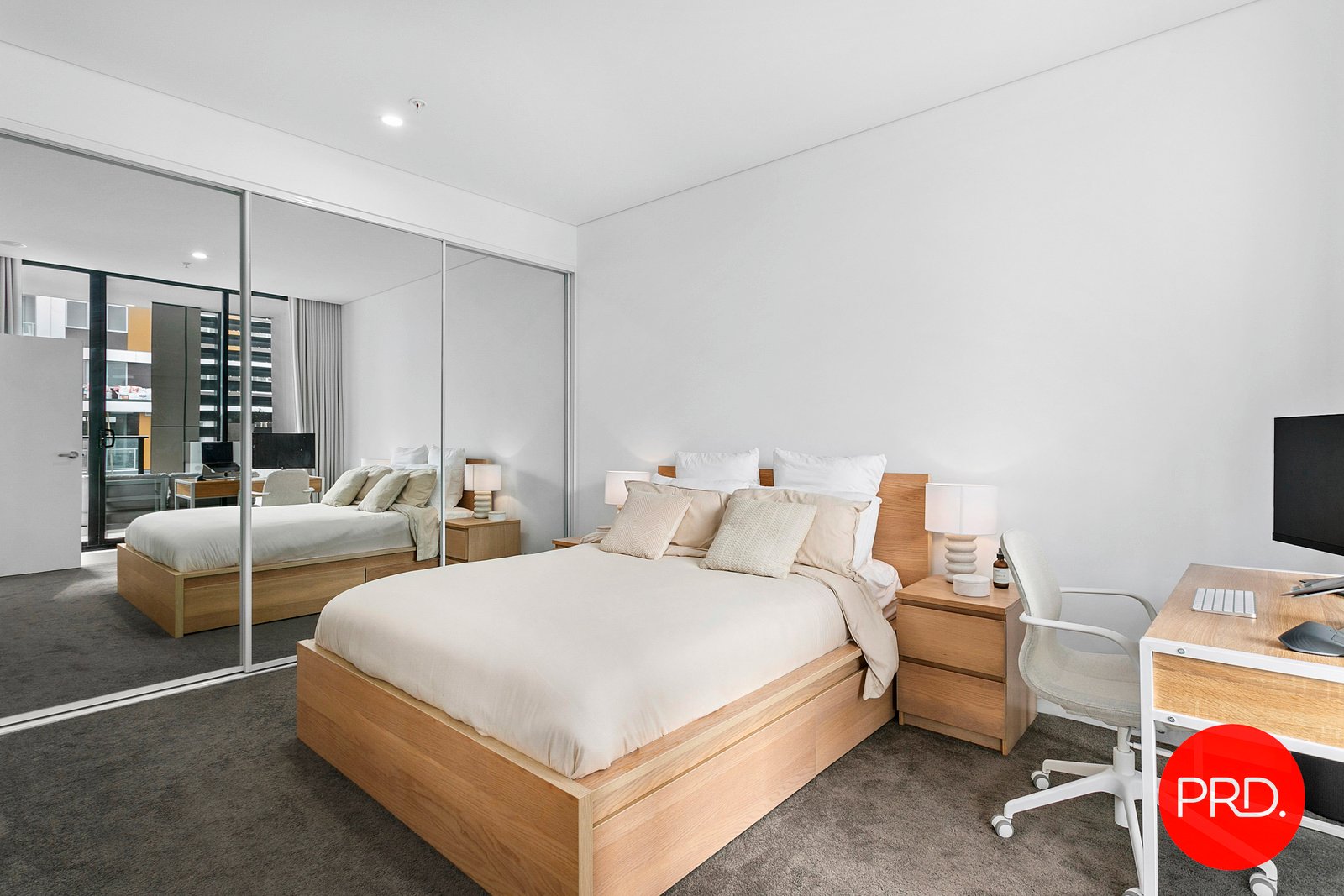 320/93 Regent Street KOGARAH 4