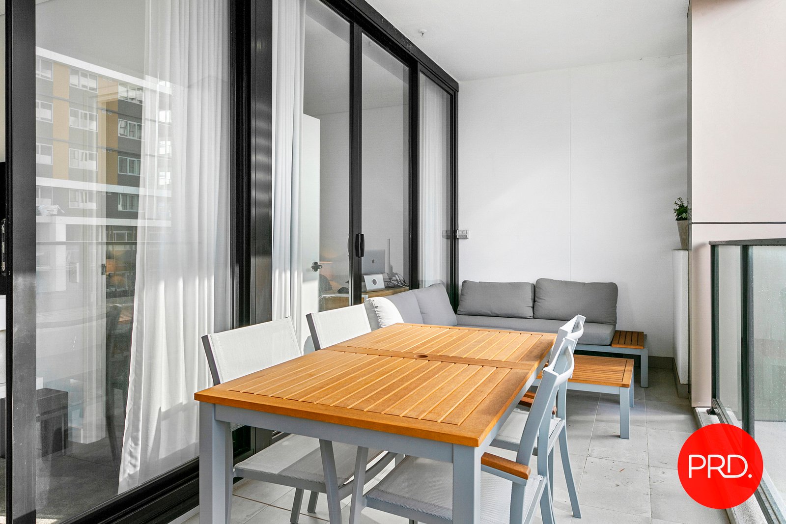 320/93 Regent Street KOGARAH 5