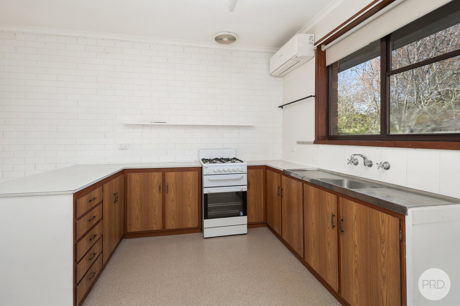 3/21-23 Longley Street ALFREDTON 3