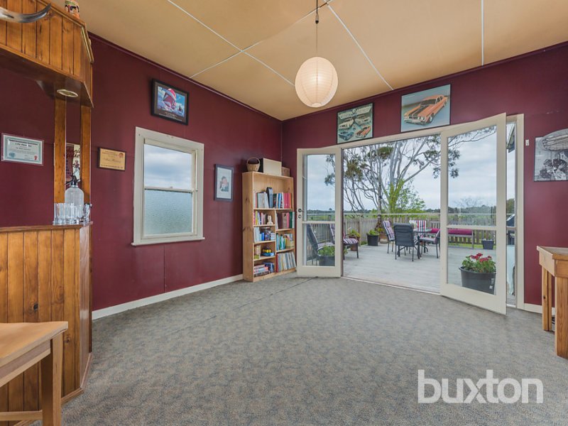 Gallery: 321-329 Barwon Heads Road