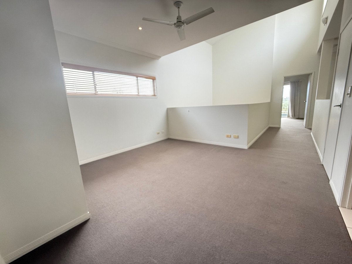 3/21 Bayswater Avenue Varsity Lakes 11