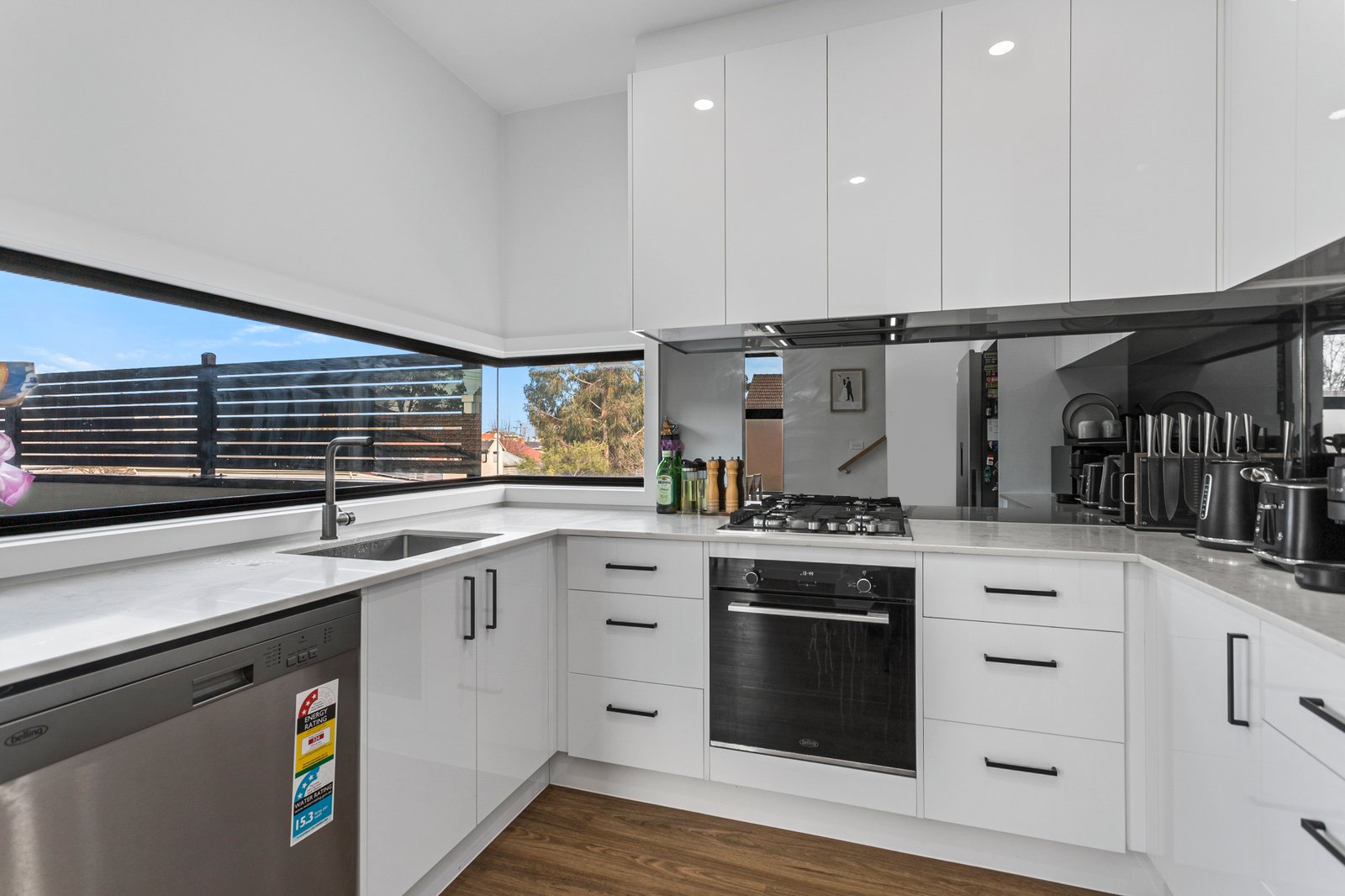Gallery: 3/21 Geelong Road