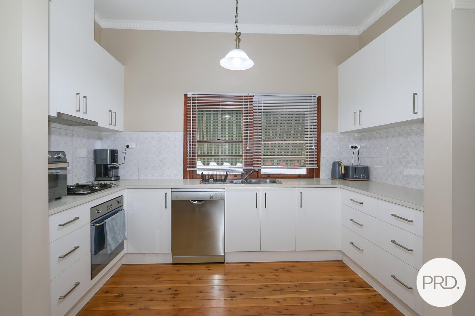 321 Mount Street EAST ALBURY 2