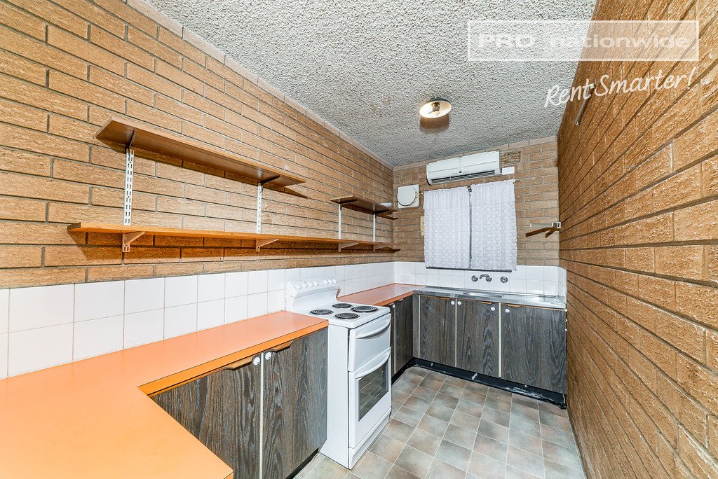 3/21 Nordlingen Drive TOLLAND 5