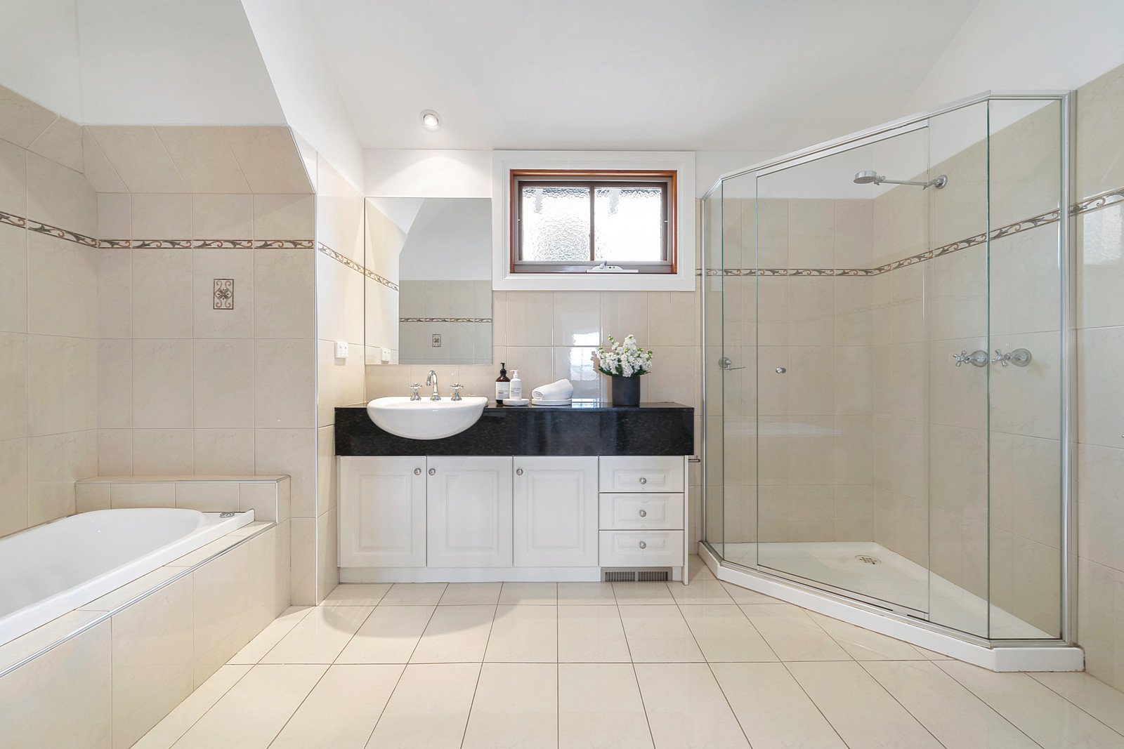 3/21 Somerset Road, Glen Iris, VIC