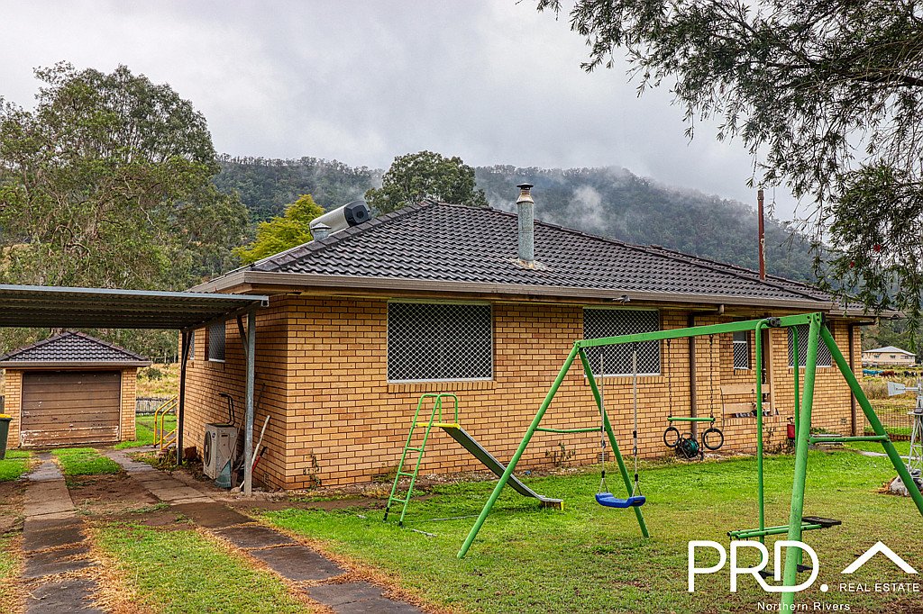 3210 Summerland Way GREVILLIA 6