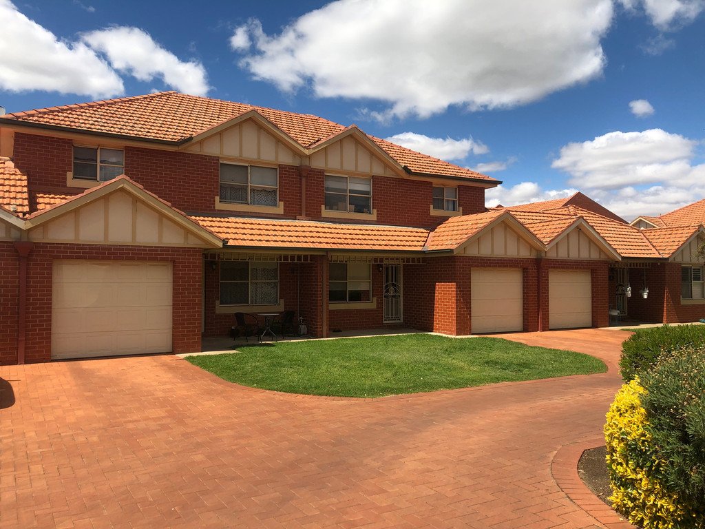 32/11-13 Crampton Street WAGGA WAGGA 1