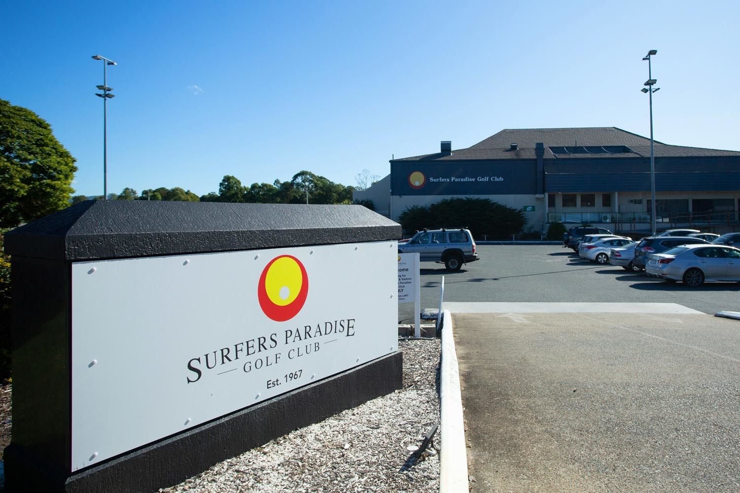 32/11 Fairway Drive CLEAR ISLAND WATERS 11