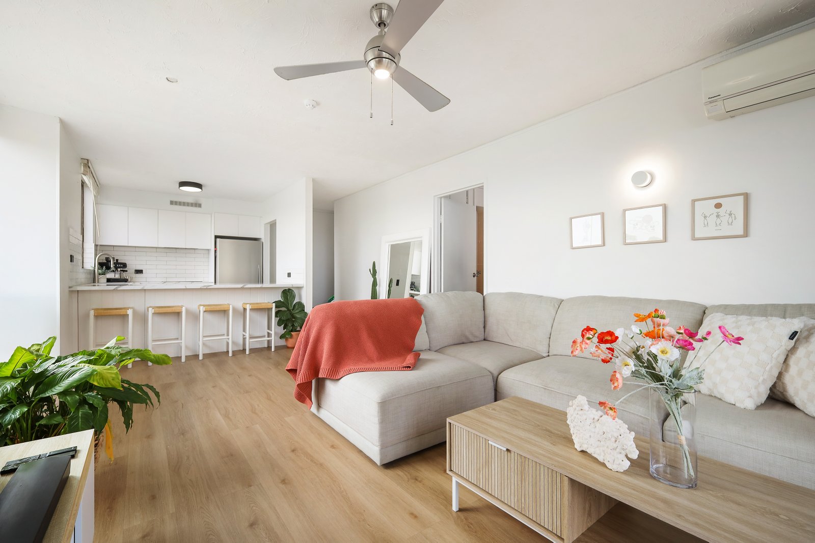 32/11 Fairway Drive CLEAR ISLAND WATERS 1