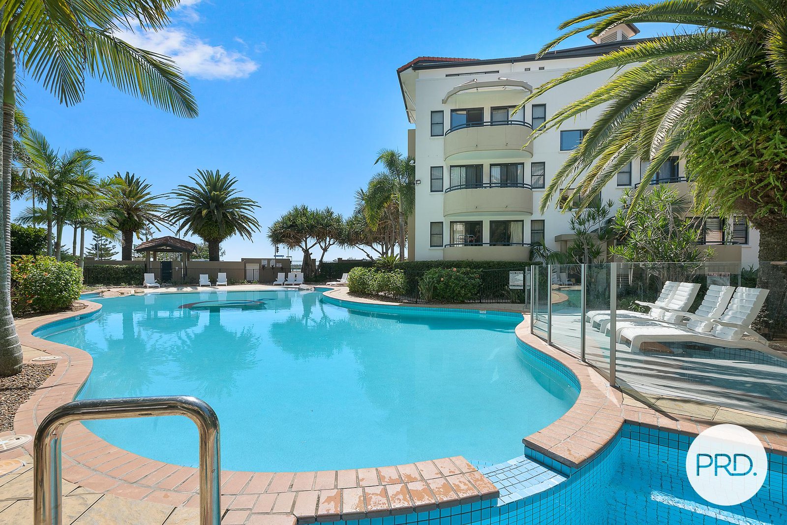 321/392-398 Marine Parade LABRADOR 2