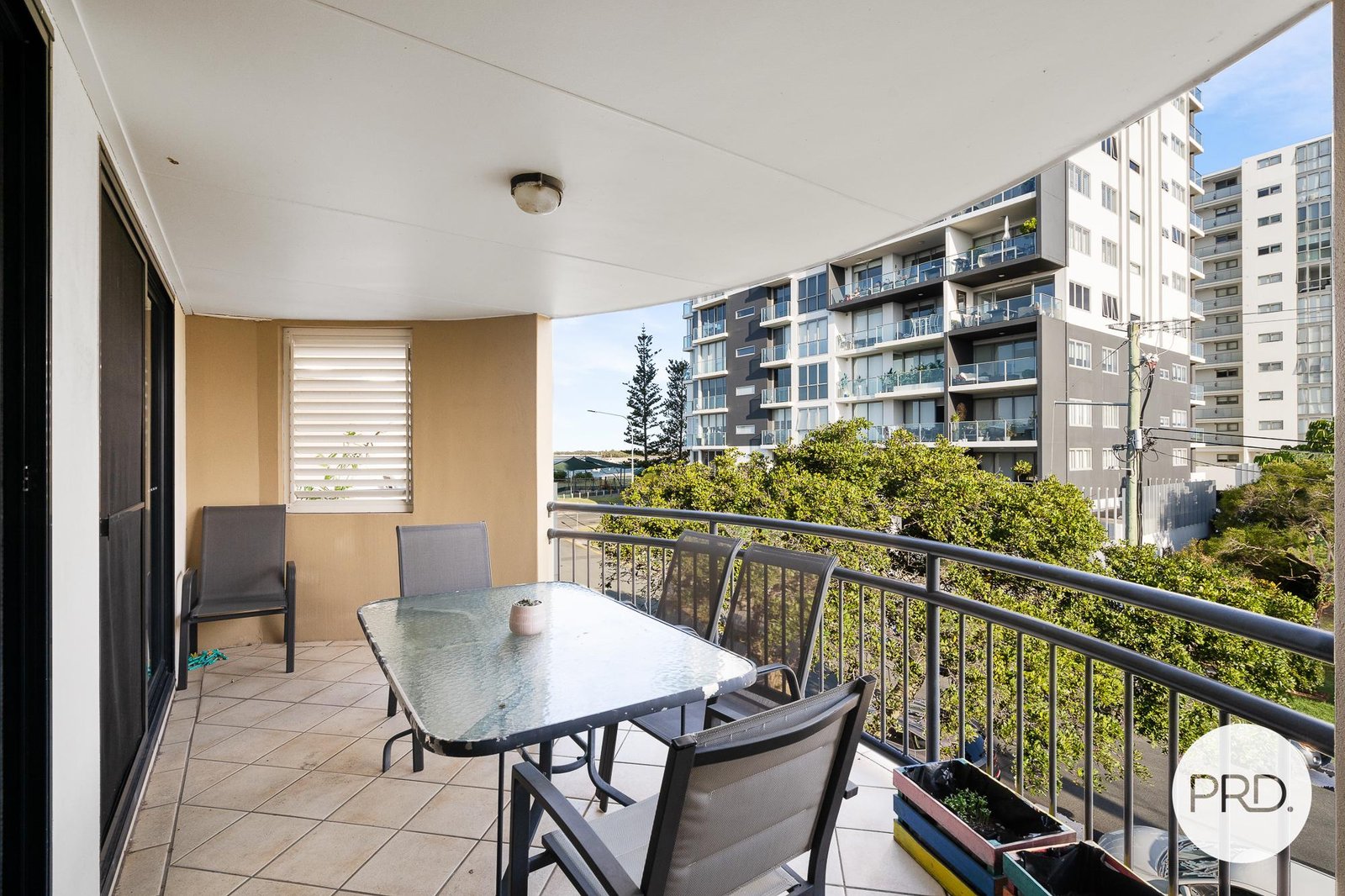 321/392-398 Marine Parade LABRADOR 3