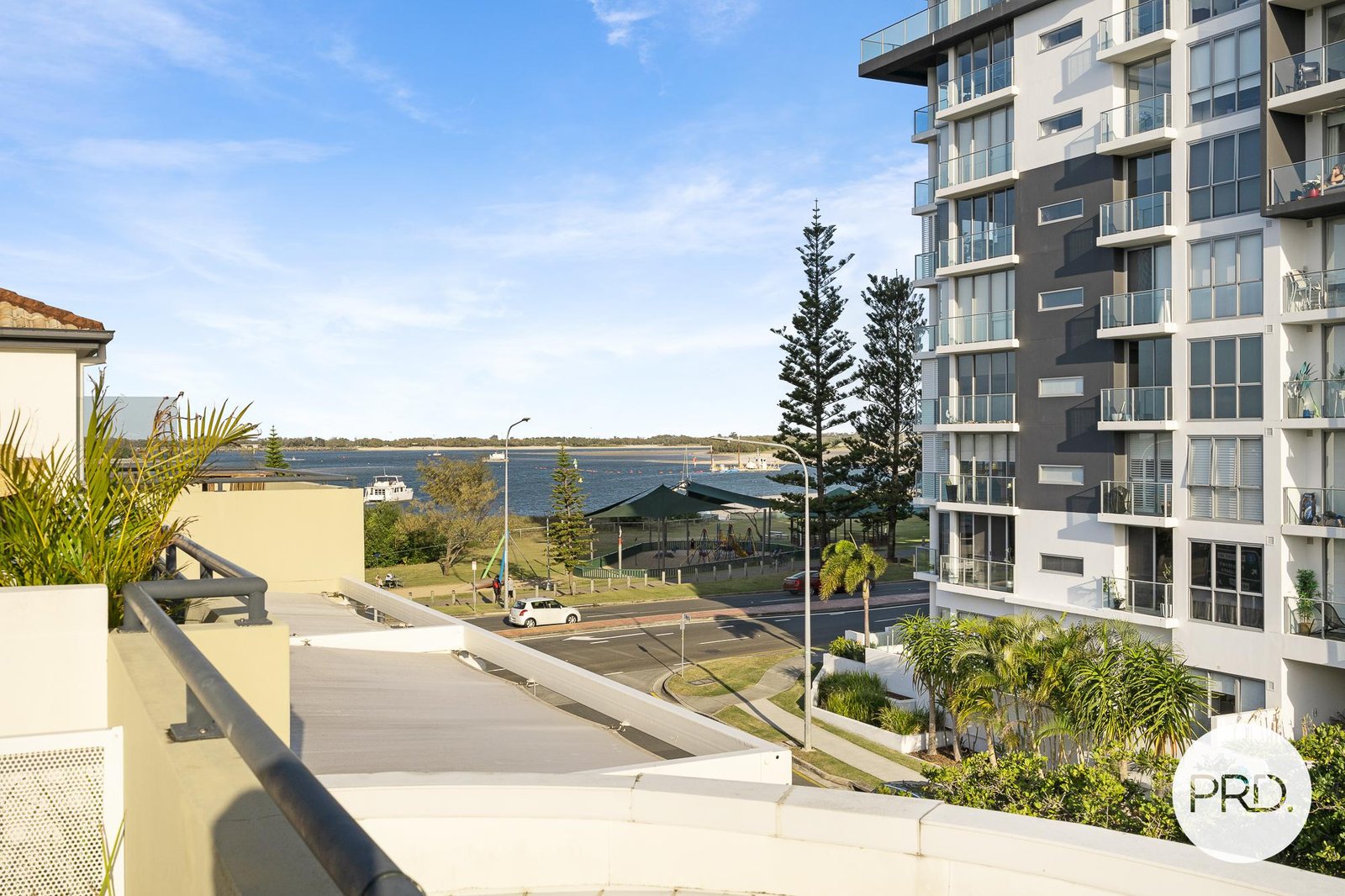 321/392-398 Marine Parade LABRADOR 13