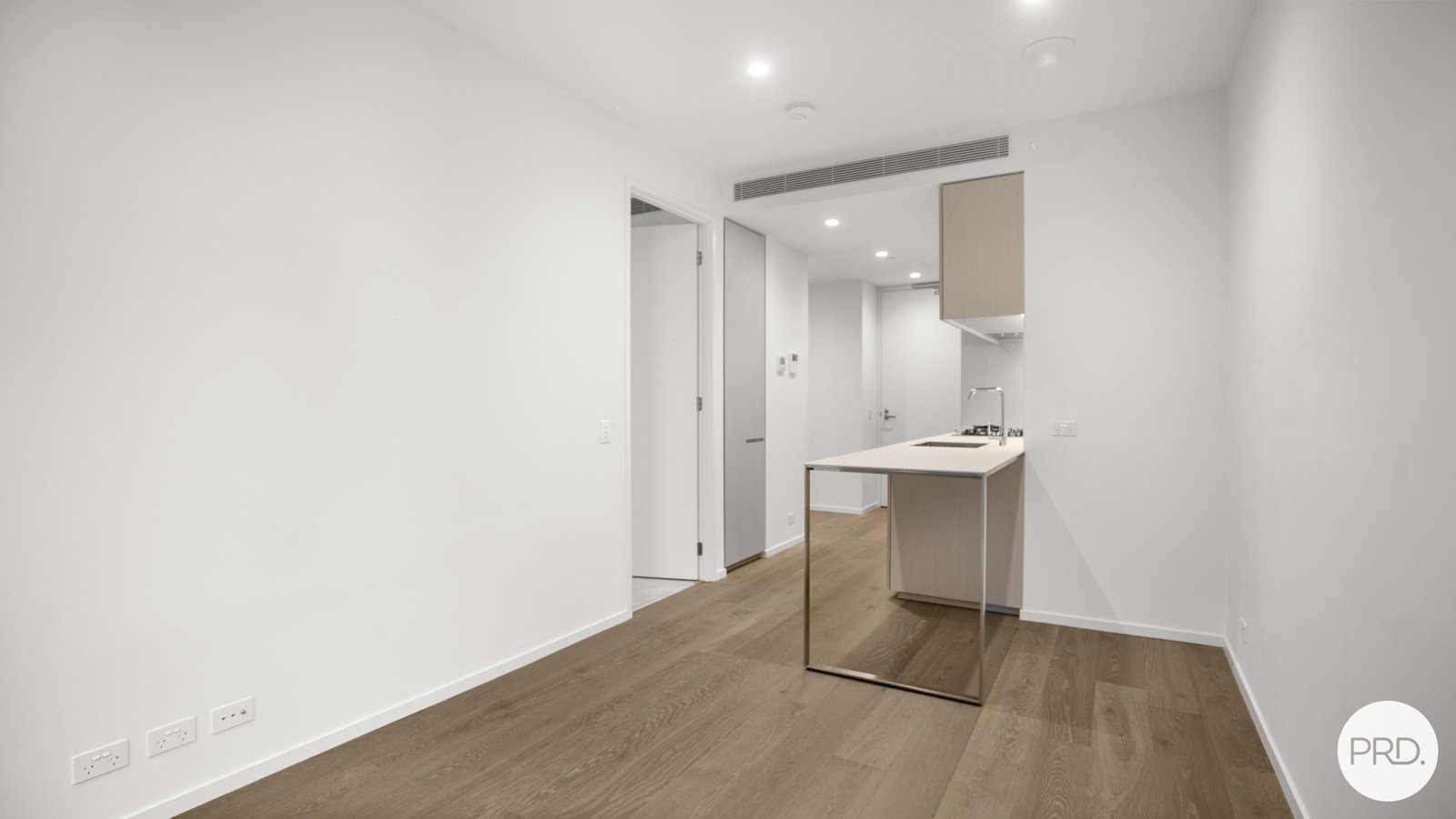 3214/70 Southbank Boulevard SOUTHBANK 6