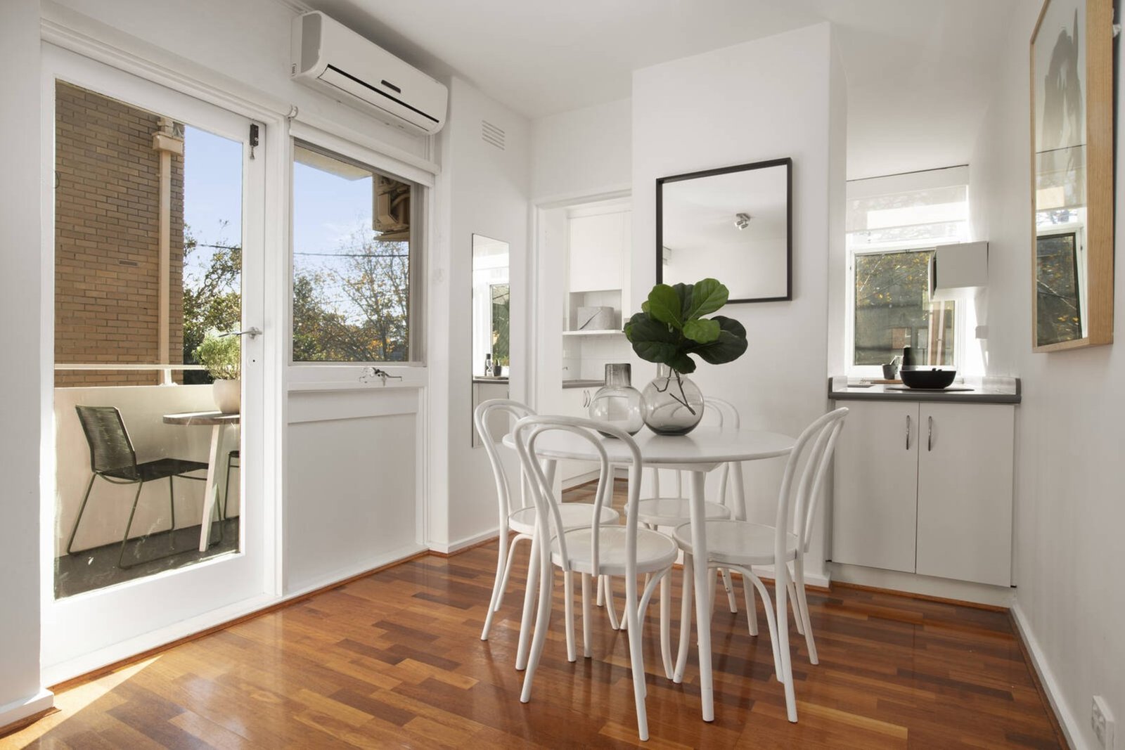 Gallery: 3/215 Alma Road