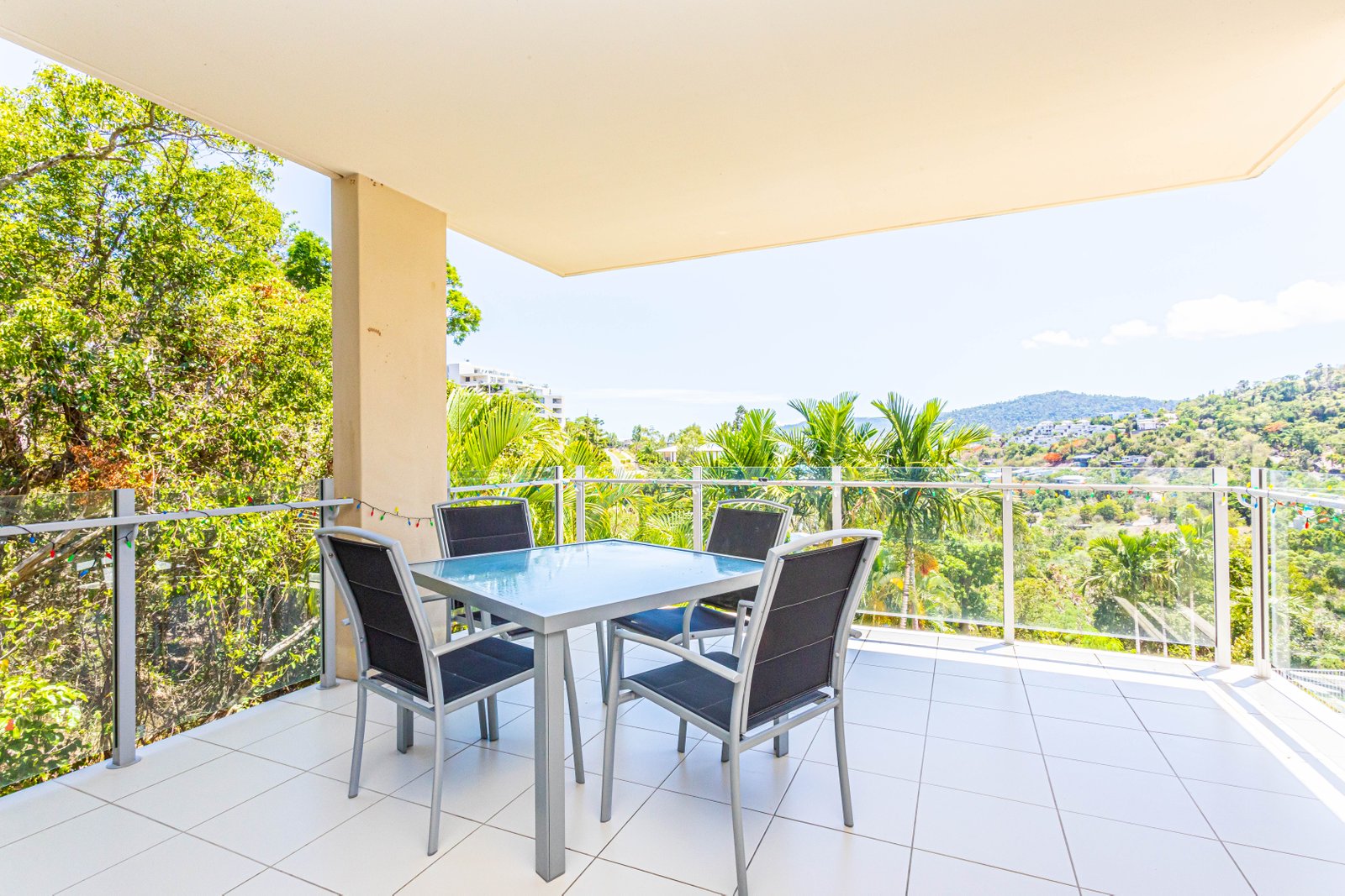 32/15 Flame Tree Court AIRLIE BEACH 2