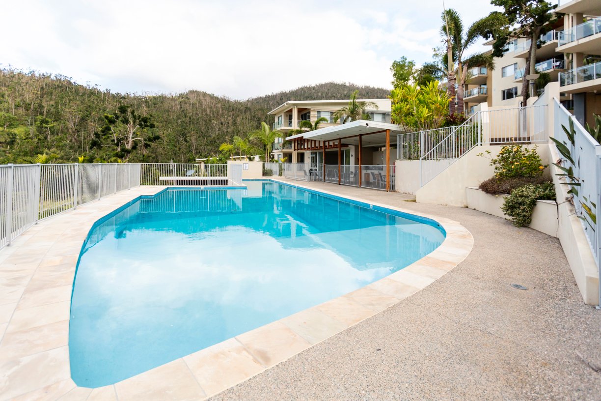 32/15 Flame Tree Court AIRLIE BEACH 10