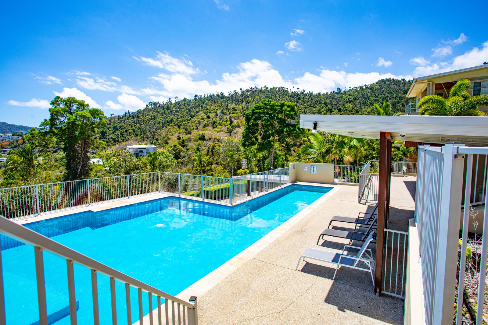 32/15 Flame Tree Court AIRLIE BEACH 16