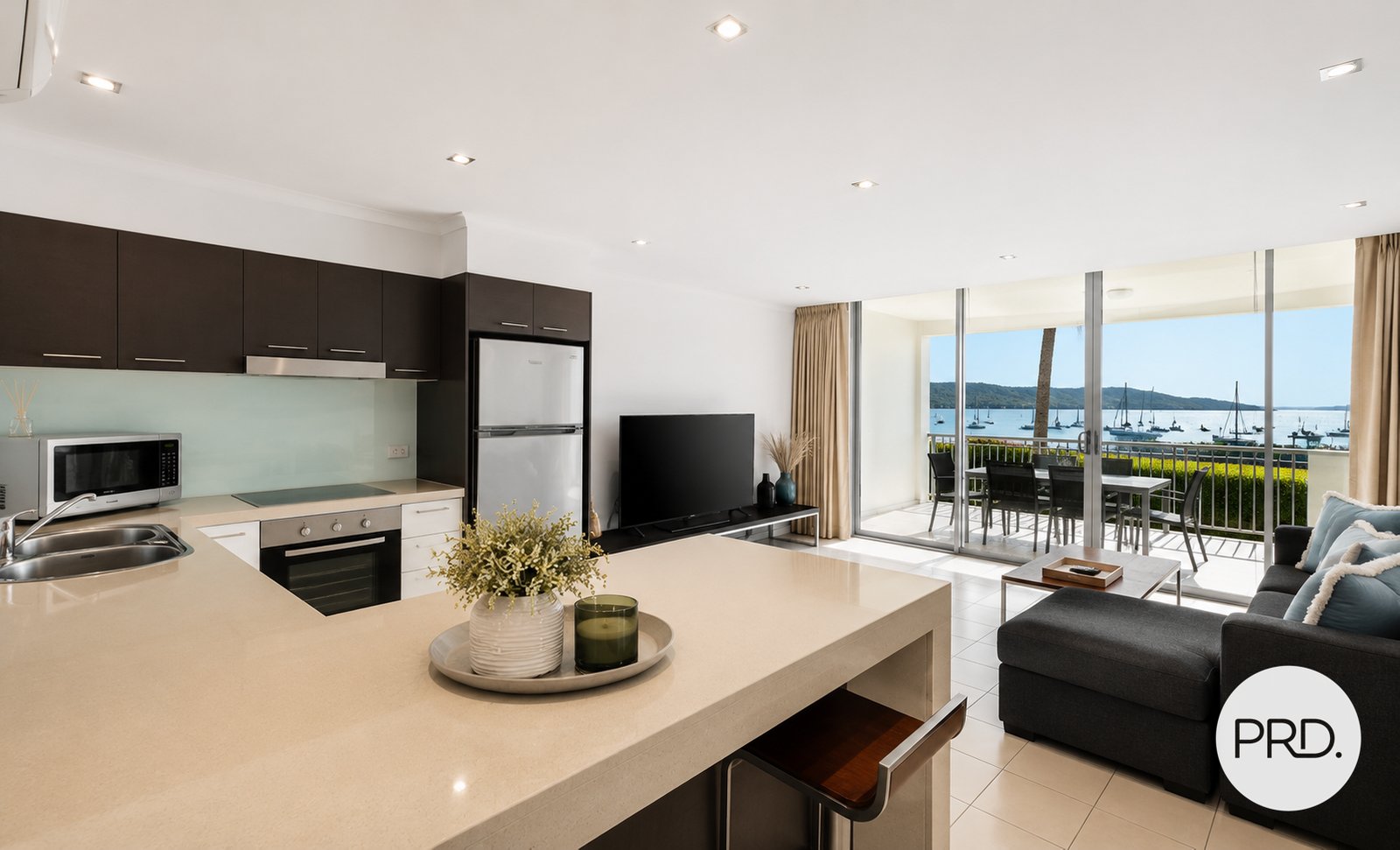 32/159-171 Shingley Drive CANNONVALE 3