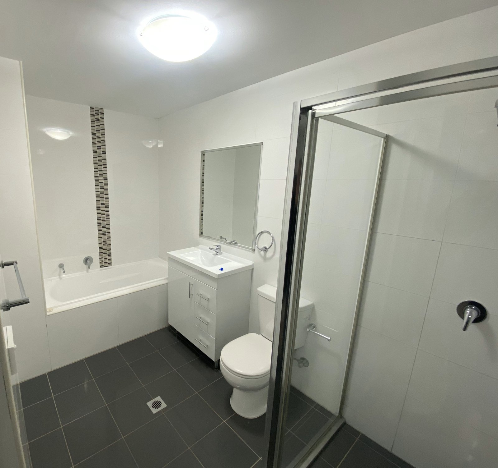 32/18-22 Castlereagh Street LIVERPOOL 8