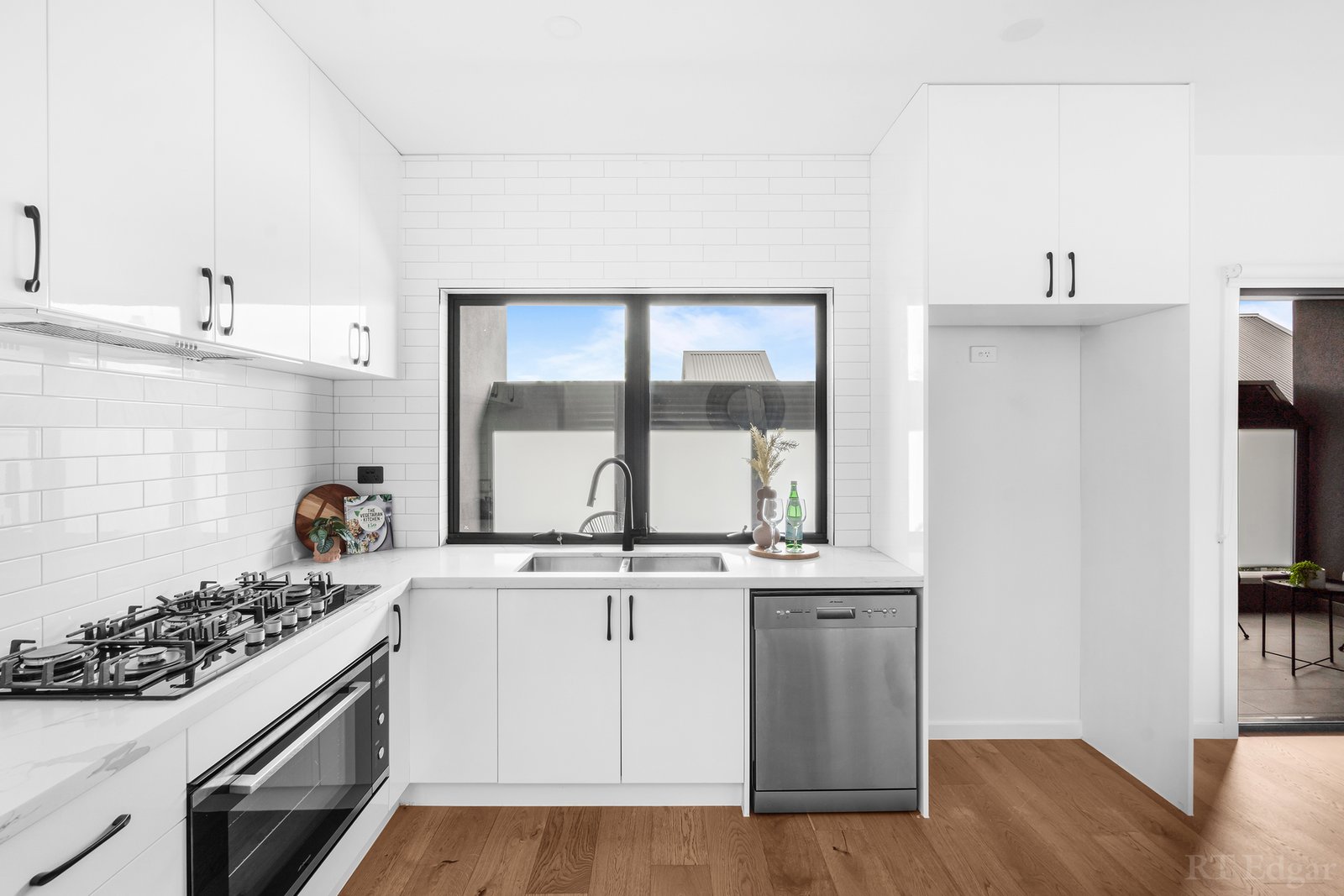 Real Estate and Property in 3/218 Union Street, Brunswick West, VIC