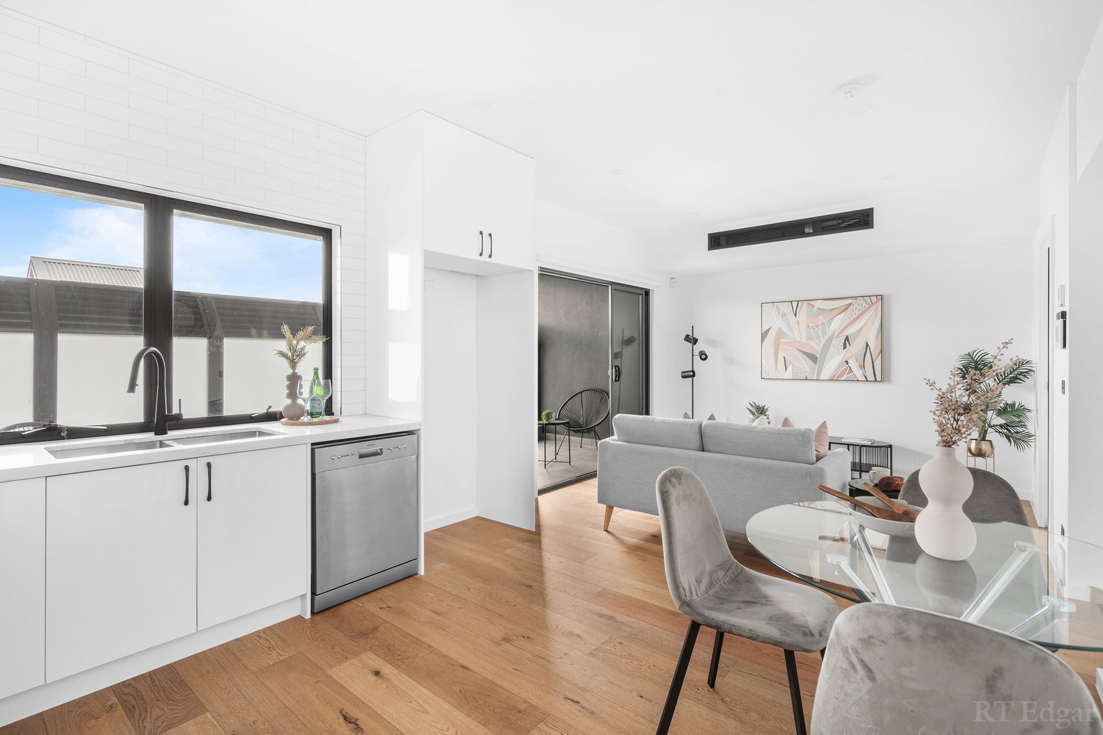 Real Estate and Property in 3/218 Union Street, Brunswick West, VIC