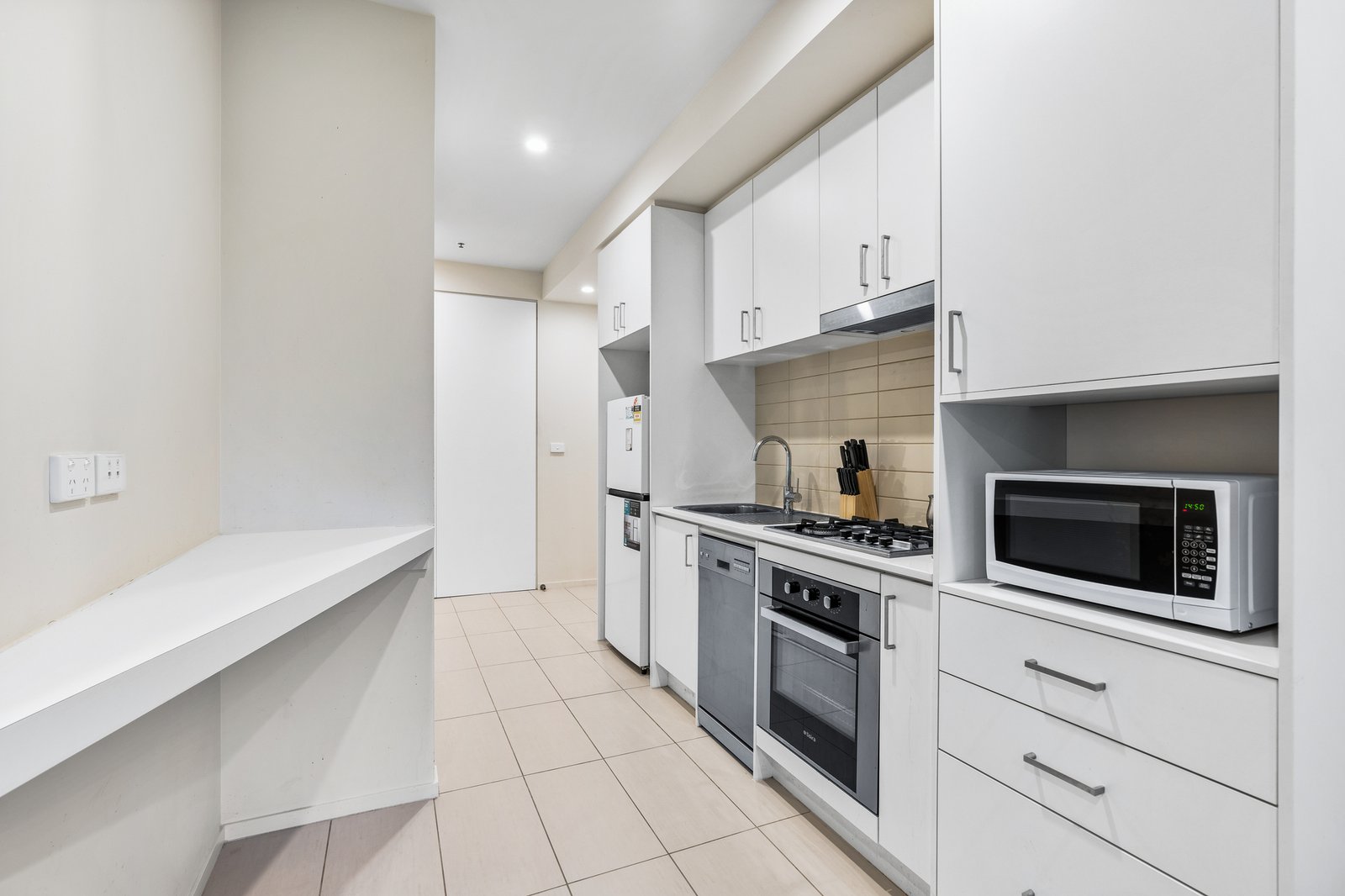 Gallery: 321/80 Cheltenham Road