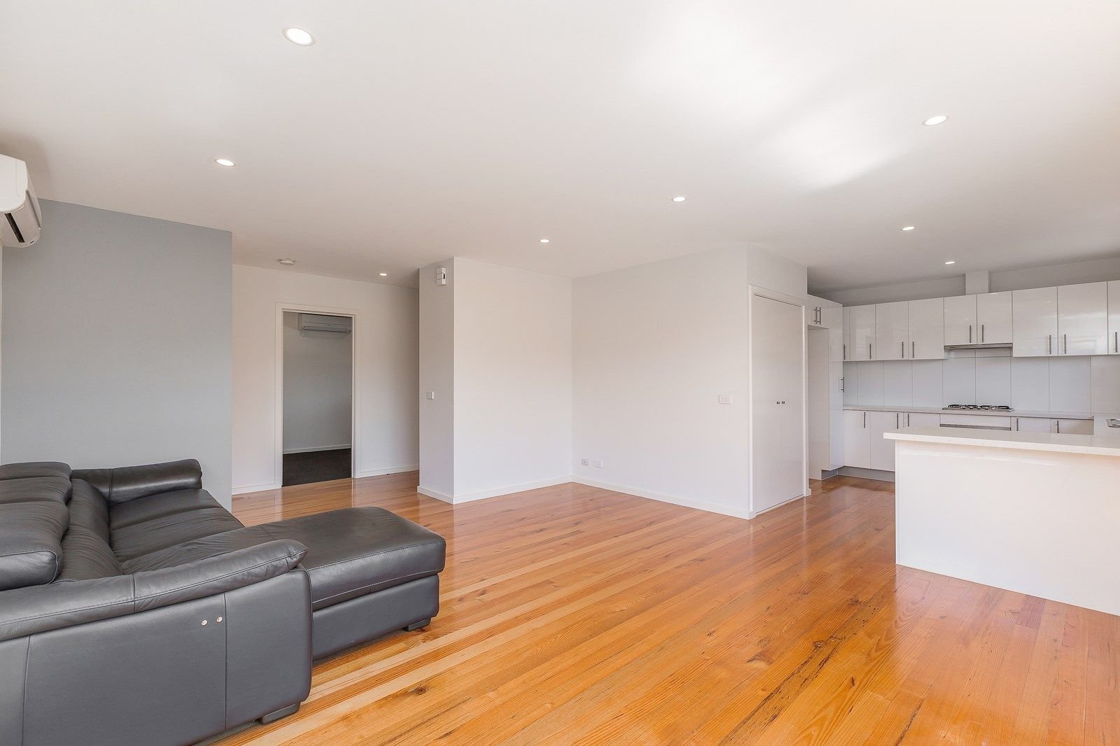 Gallery: 3/21B Dongola Road