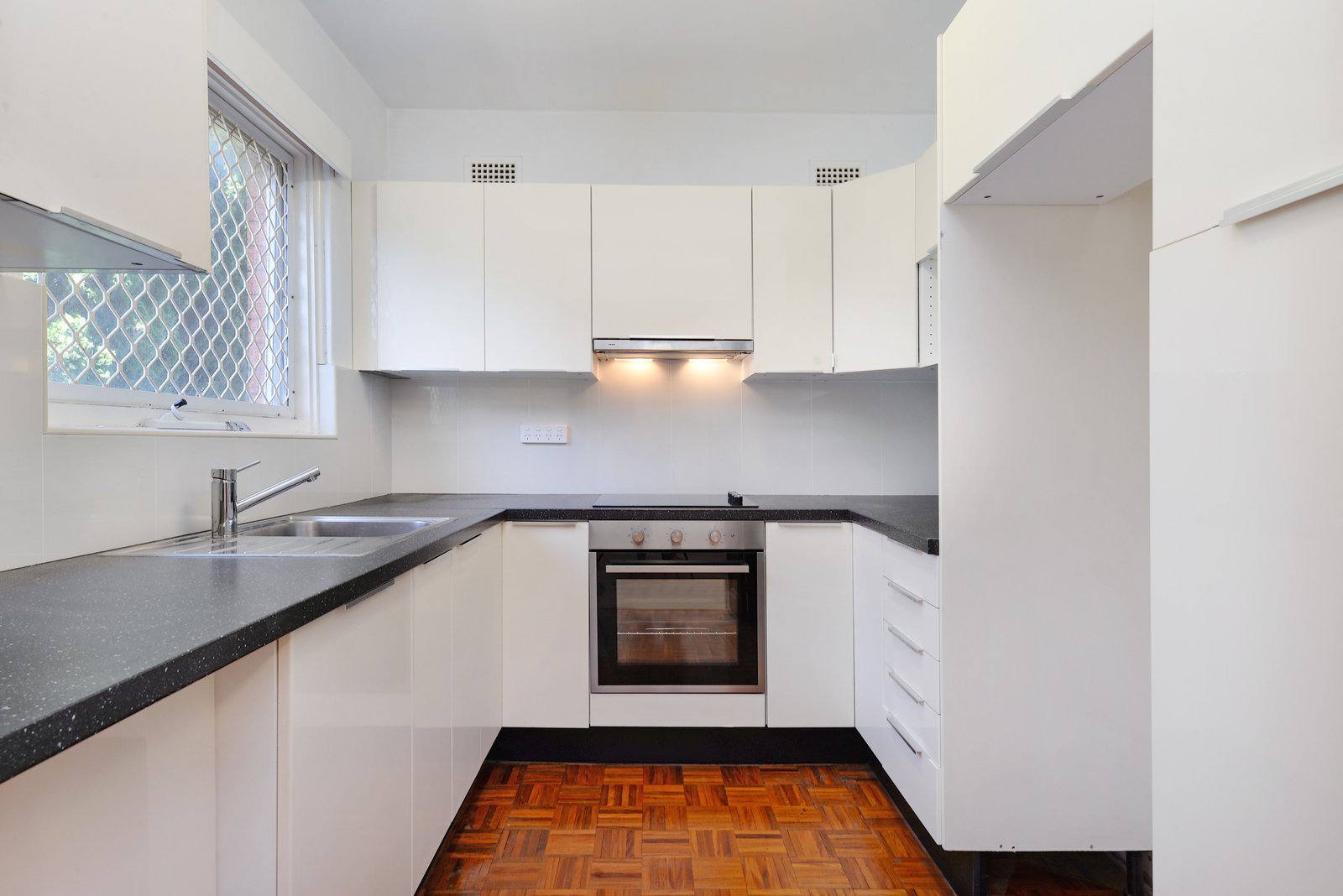 3/22 Jauncey Place HILLSDALE 2
