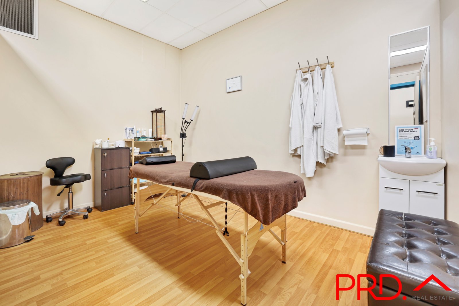 322 Peel Street TAMWORTH 8