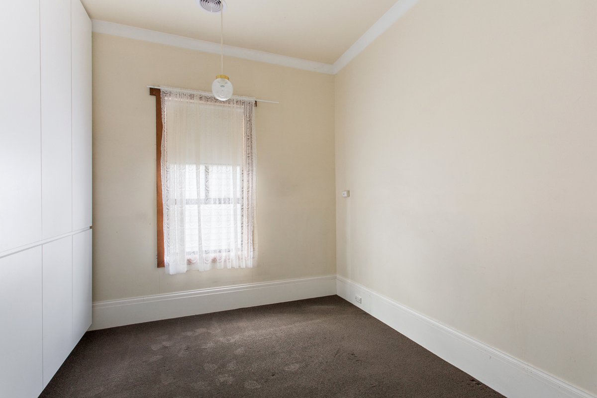 Gallery: 322 Raglan Street