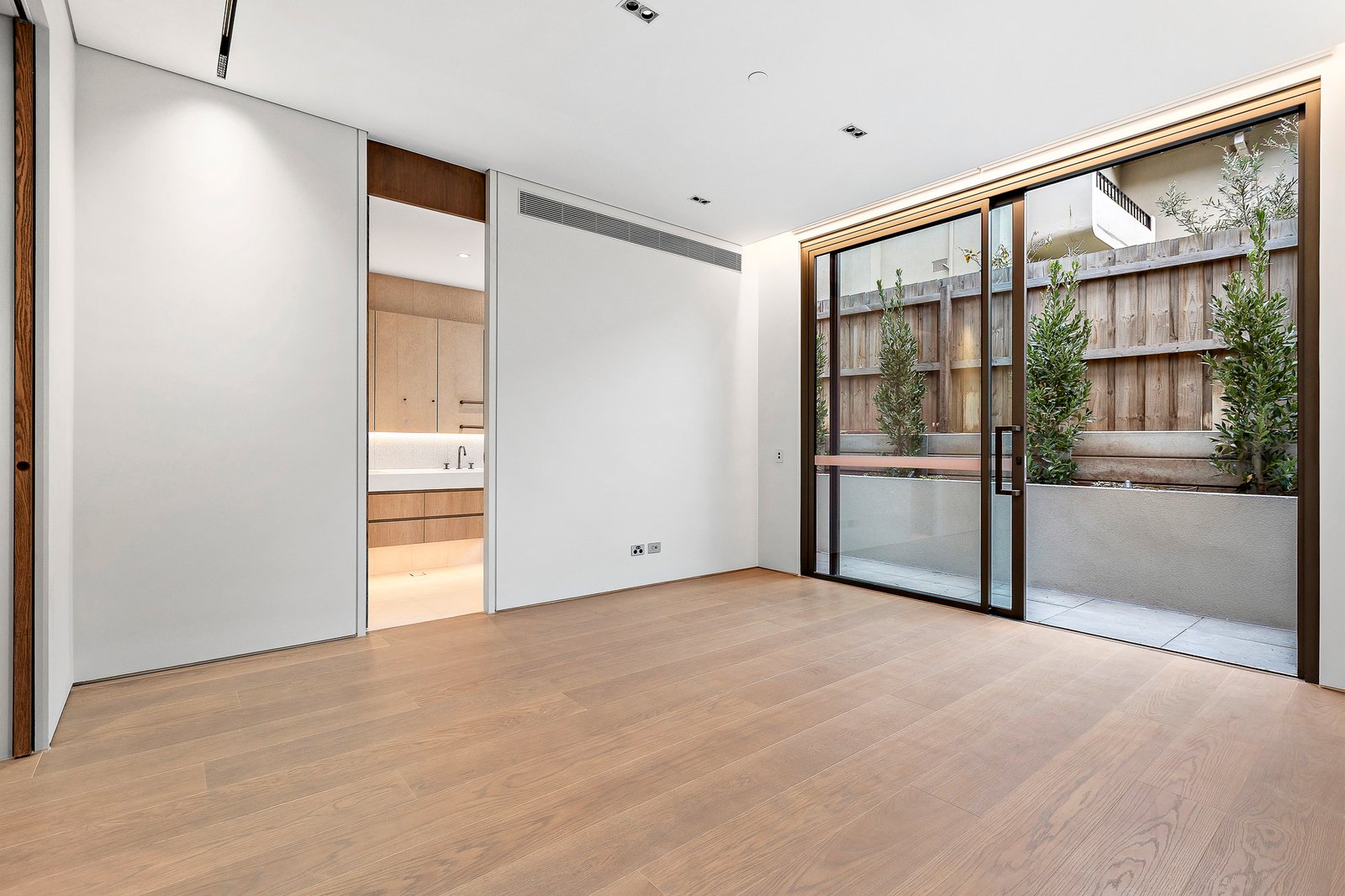 Real Estate and Property in 3/22 Tintern Avenue , Toorak, VIC