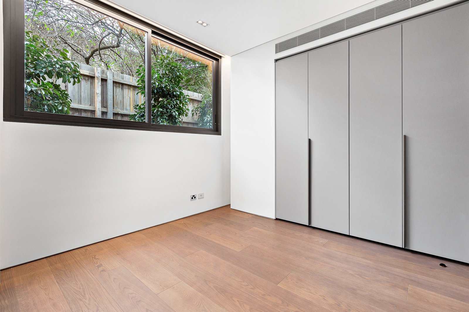 Real Estate and Property in 3/22 Tintern Avenue , Toorak, VIC