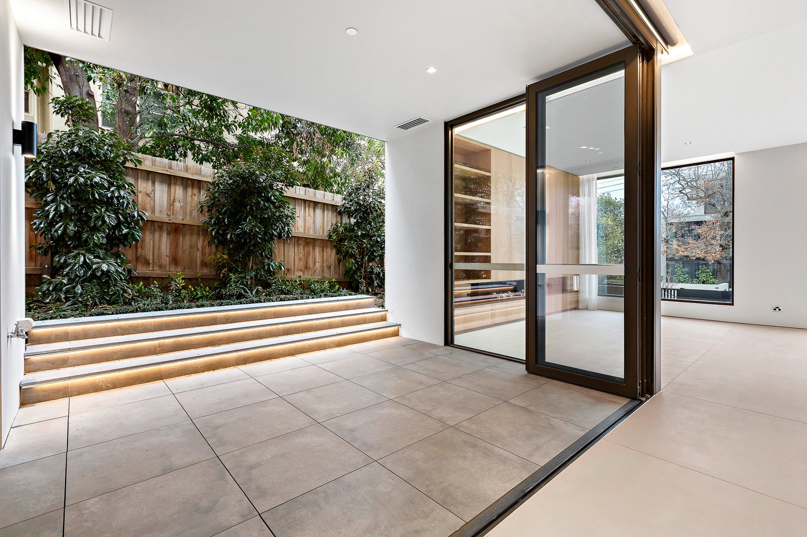 Real Estate and Property in 3/22 Tintern Avenue , Toorak, VIC