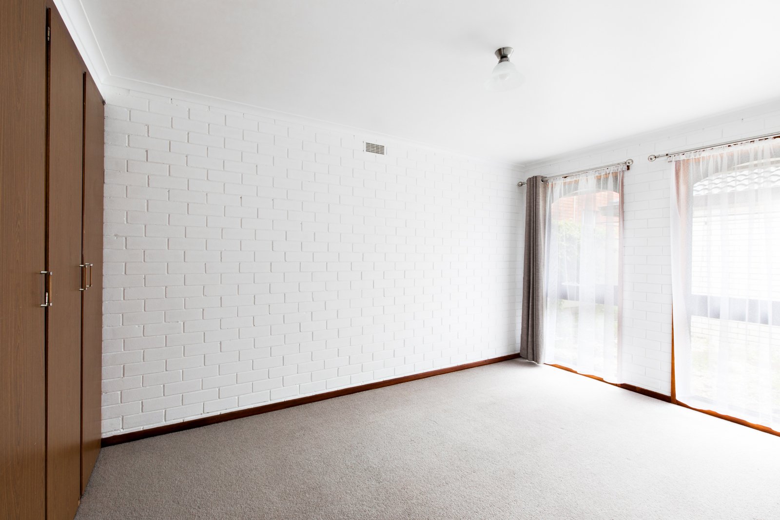 Gallery: 3/220 Drummond Street South