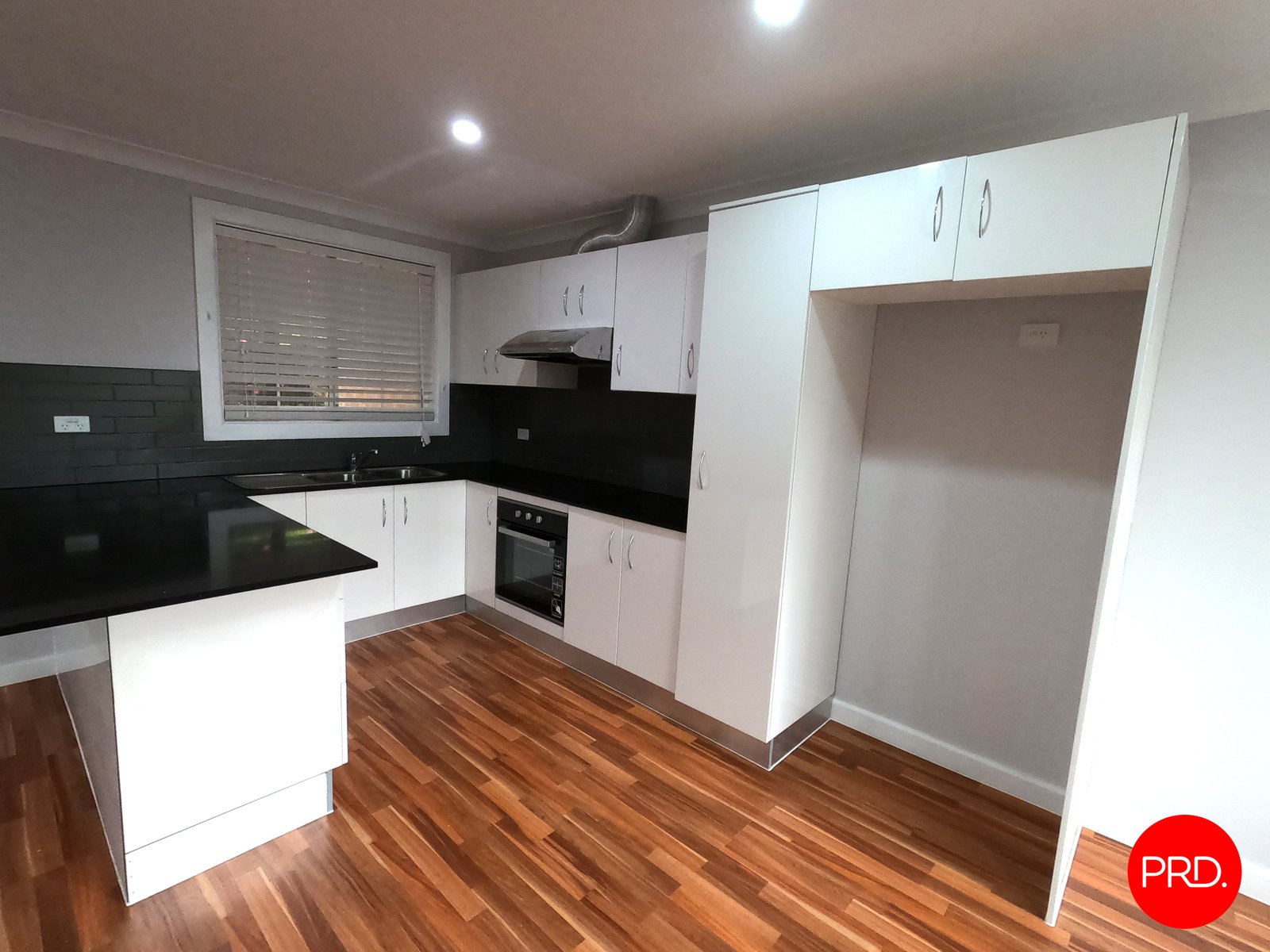3/221 Oxford Road INGLEBURN 4