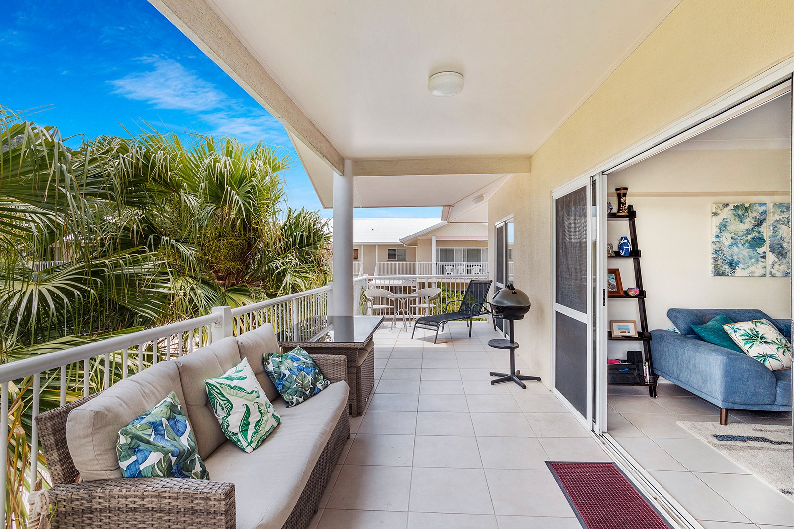 32/24 Pandanus Drive CANNONVALE 2