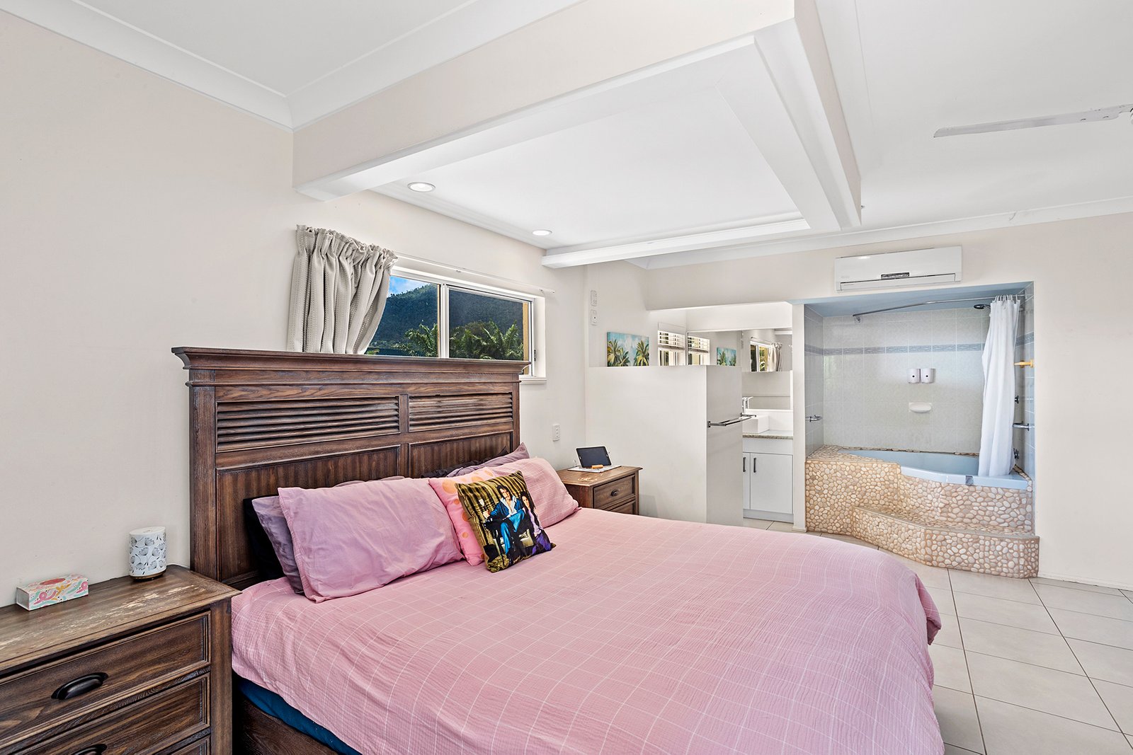 32/24 Pandanus Drive CANNONVALE 12