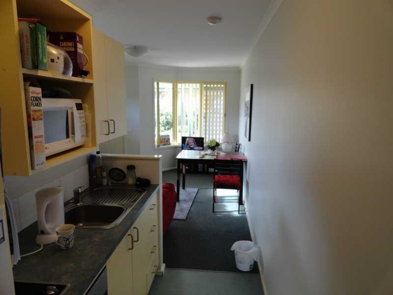 32/26a Freesia Court KINGSTON 10