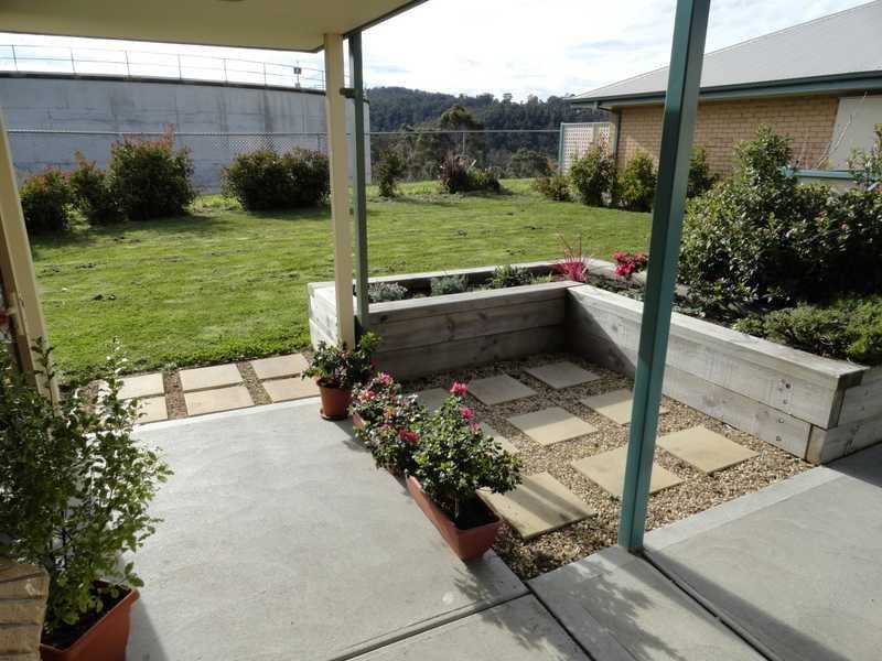 32/26a Freesia Court KINGSTON 11