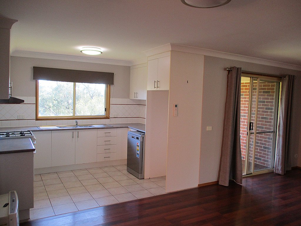 3/227 Wynyard Street TUMUT 3