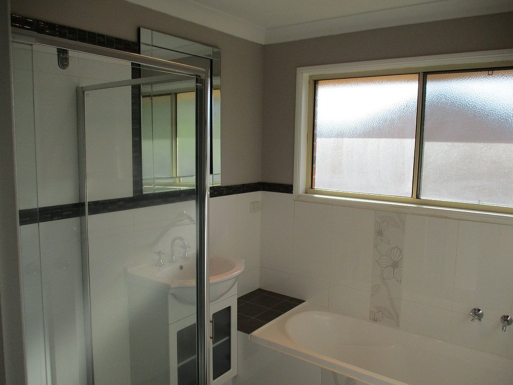 3/227 Wynyard Street TUMUT 13