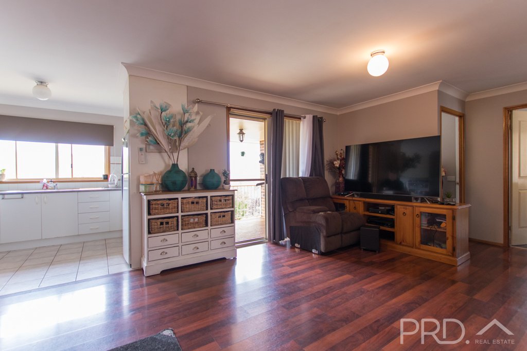 3/227 Wynyard Street TUMUT 4