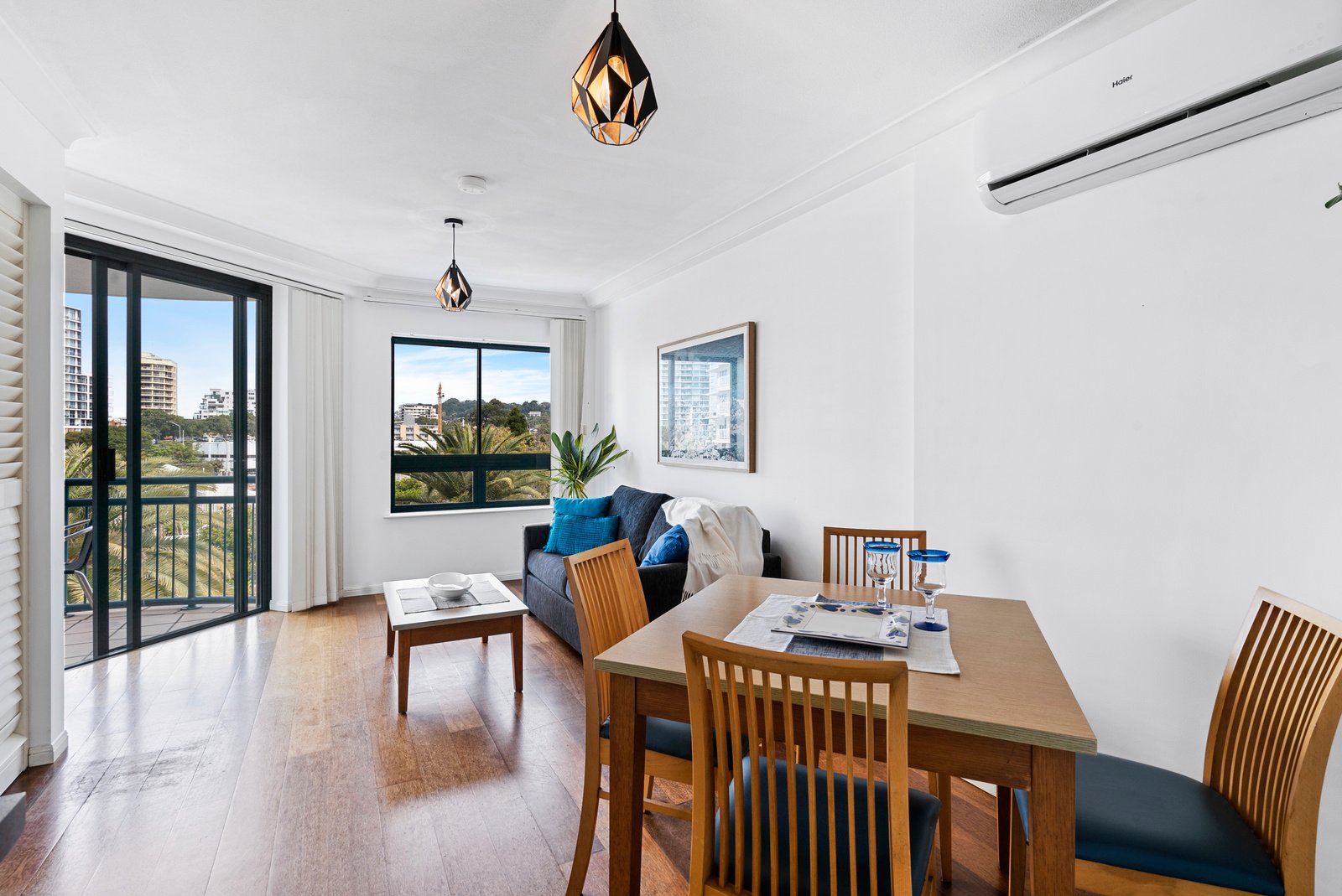 322/99 Griffith Street COOLANGATTA 3