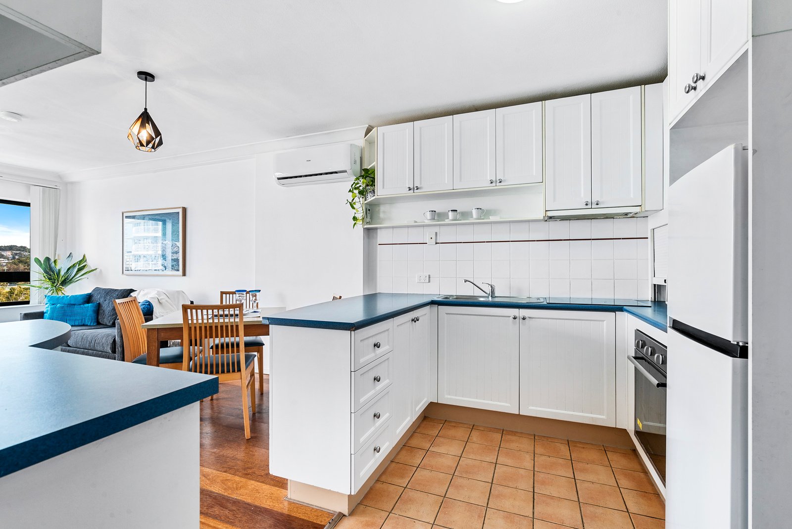 322/99 Griffith Street COOLANGATTA 4