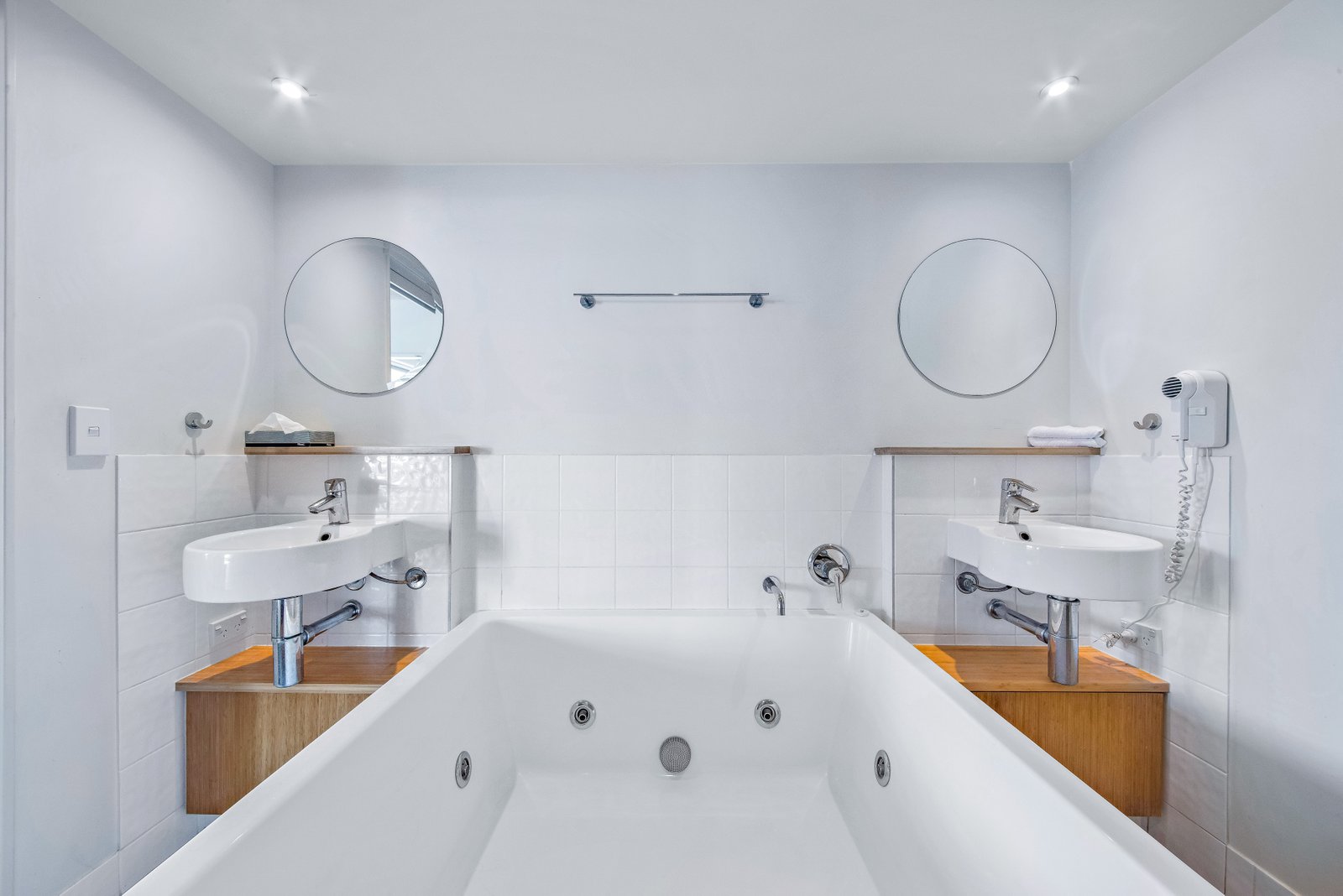 322/9A Hermitage Drive AIRLIE BEACH 7