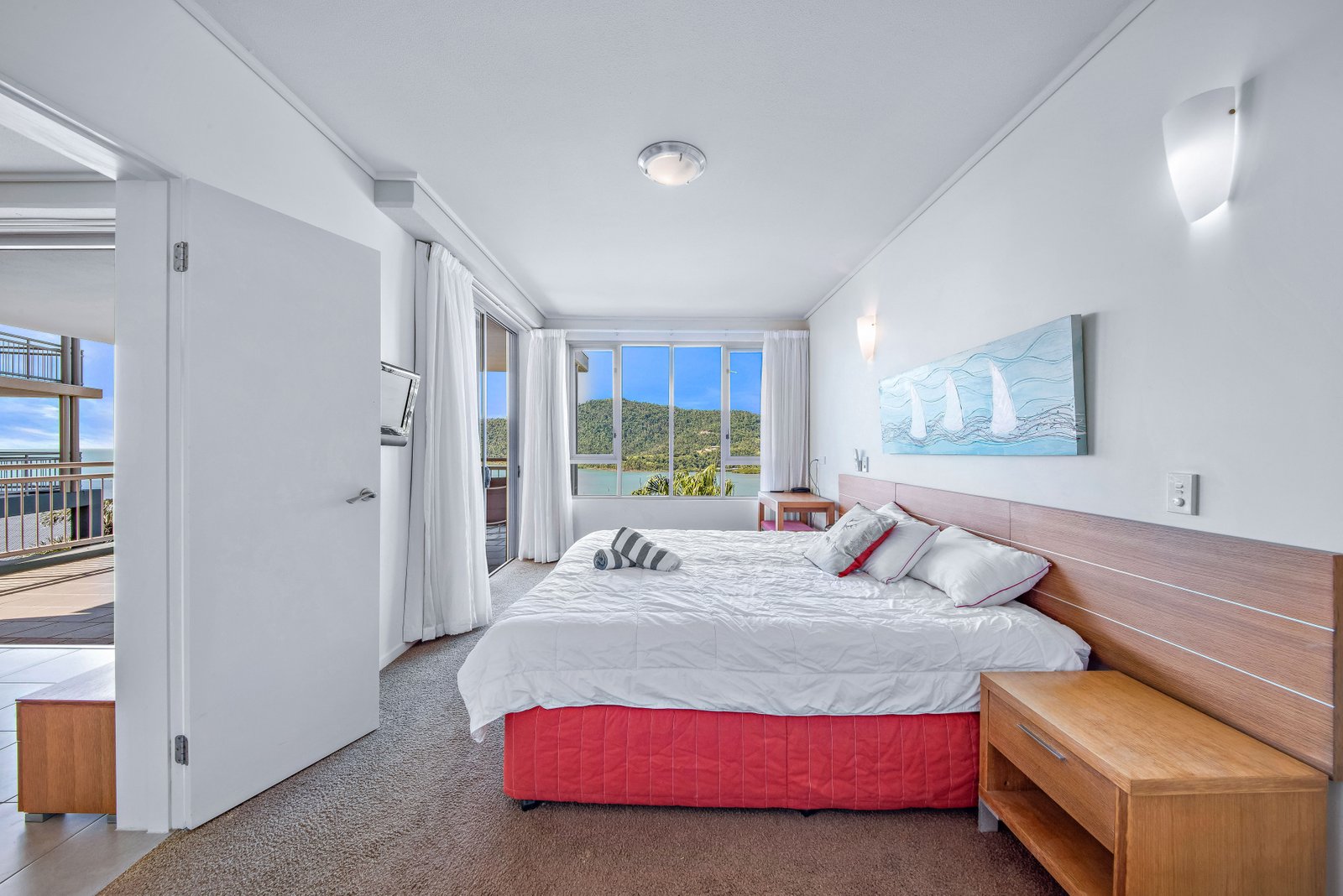 322/9a Hermitage Drive AIRLIE BEACH 5