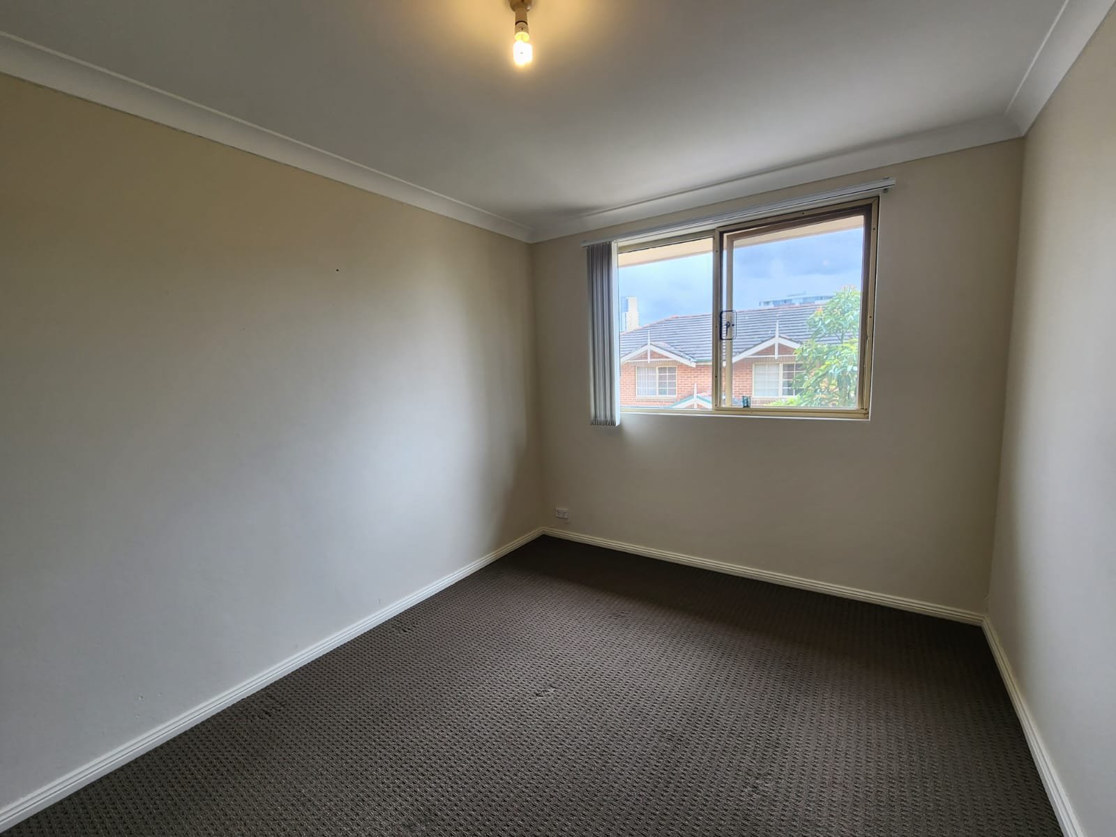 3/23 Atkison Street LIVERPOOL 6