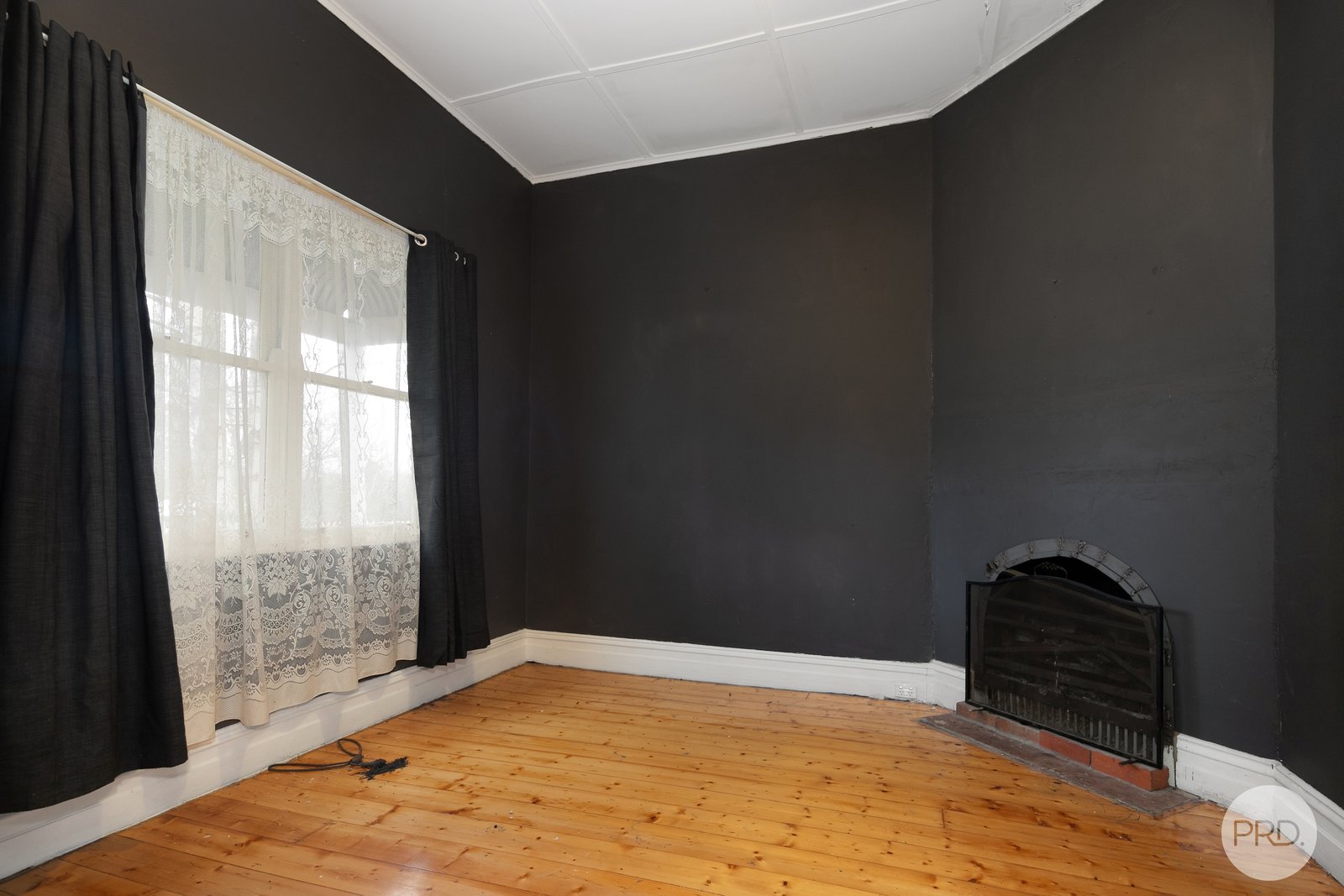 323 Barkly Street GOLDEN POINT 3