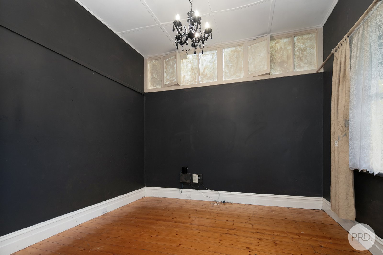 323 Barkly Street GOLDEN POINT 4