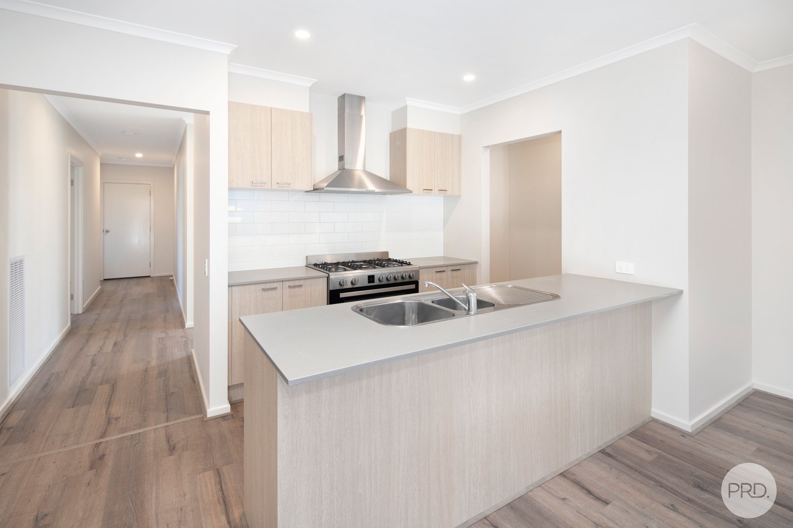 3/23 Flockhart Street MOUNT PLEASANT 7